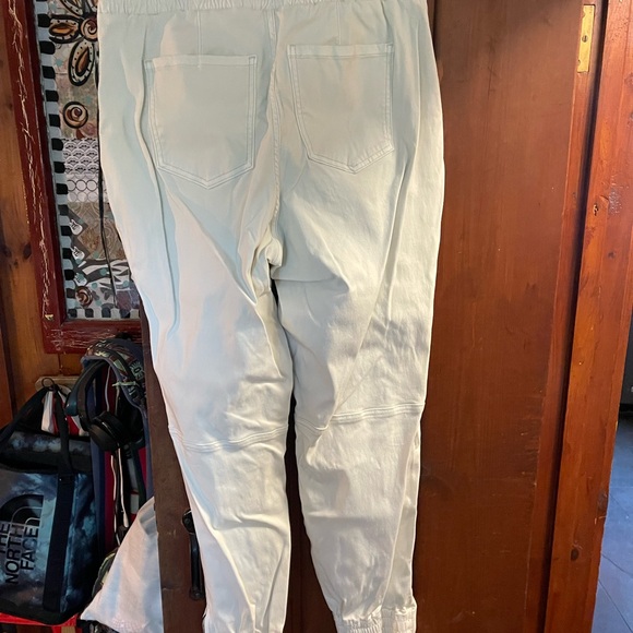 Spanx twill cargo joggers Elegant Cream Women's XL - Picture 4 of 6